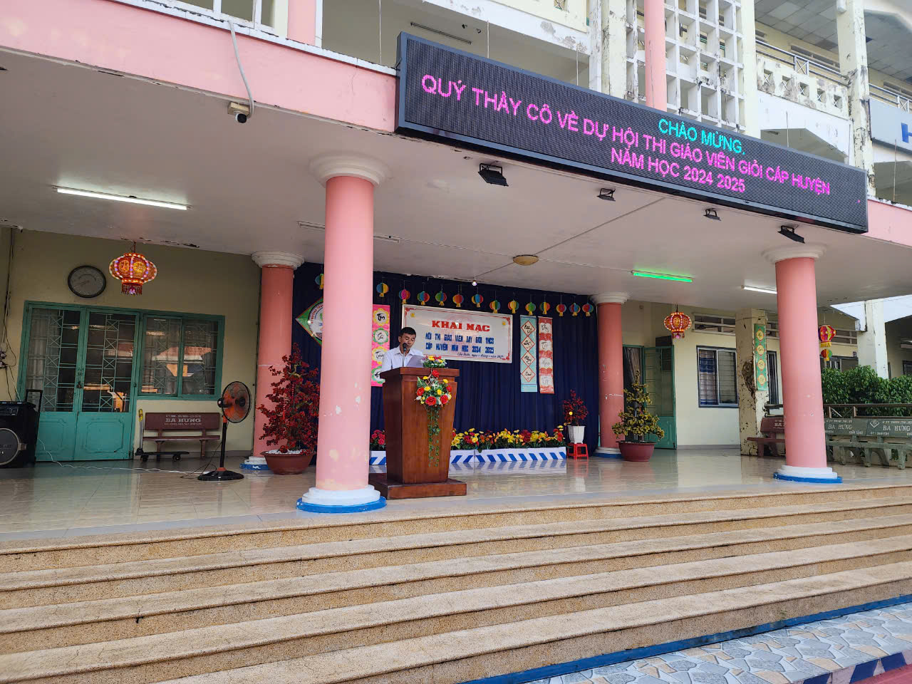 Hội thi nâng cao năng lực ngoại ngữ tiếng Anh. 13-1-2025