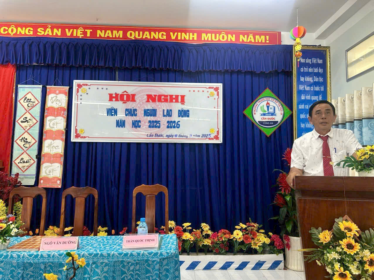 Ngày 19.9.2025, Trường THCS Cần Đước tổ chức Hội nghị Viên chức, Người lao động.