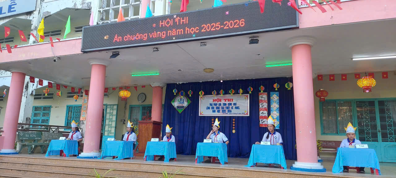  Ngày 29.9.2025, trường THCS Cần Đước tổ chức cuộc thi "Ấn chuông vàng" cho học sinh khối 7. Đây là một trong những hoạt động rèn luyện kỹ năng cho học sinh.